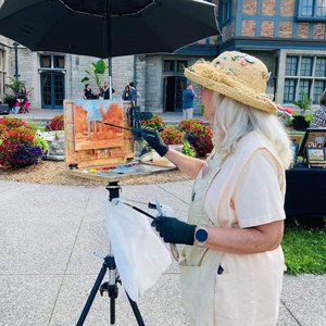 Meet your Posher, Elizabeth